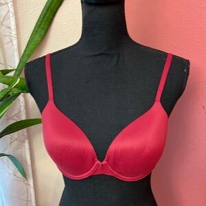 Calvin Klein - Silky Push Up Bra 32D